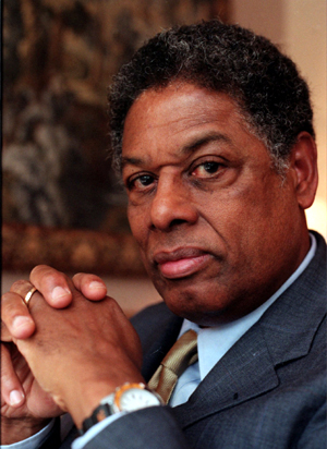 Thomas Sowell : Un penseur radical à la critique des systèmes sociaux